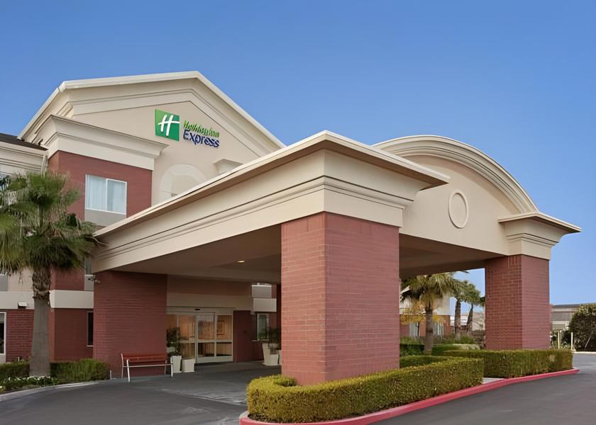 California Woodland exterior view