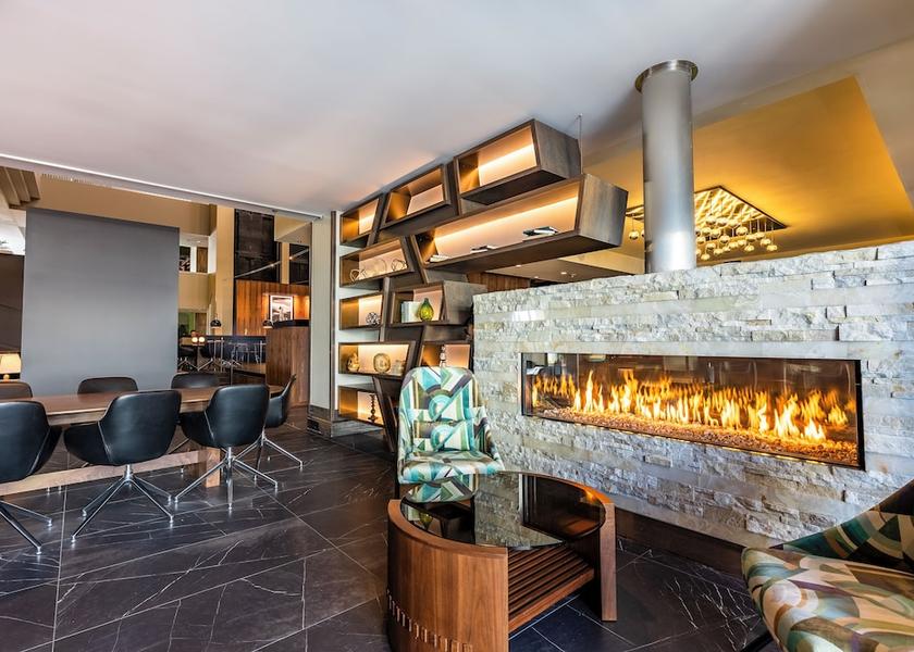 Colorado Denver Lobby