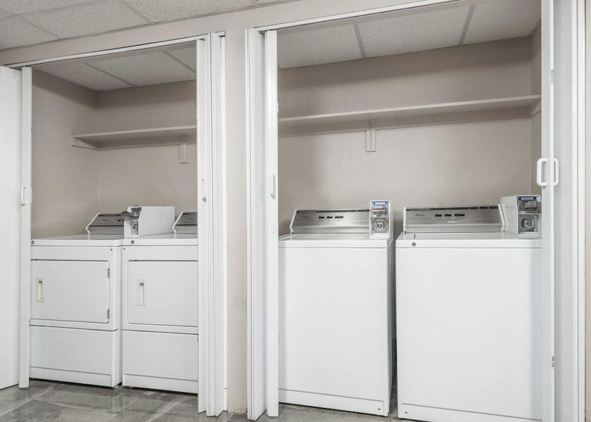 Colorado Henderson Laundry Room