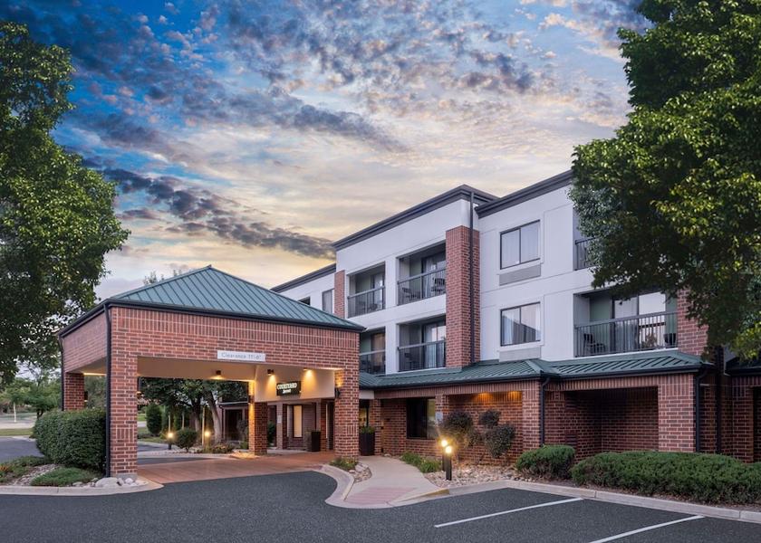 Colorado Lakewood Exterior Detail