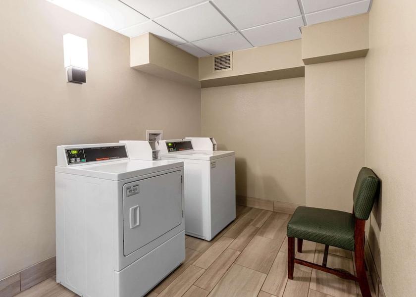Colorado Louisville Laundry room