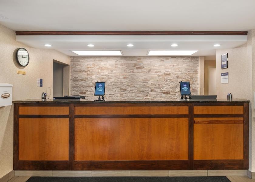 Colorado Louisville Lobby