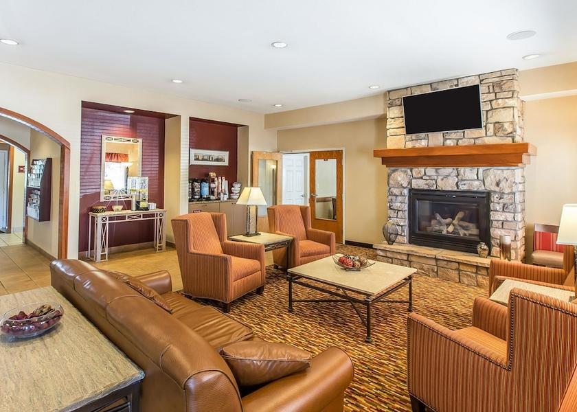 Colorado Loveland Lobby