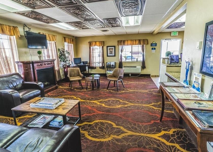 Colorado Montrose Lobby