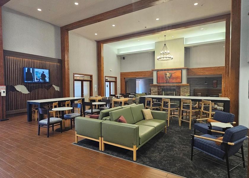 Colorado Montrose Lobby sitting area