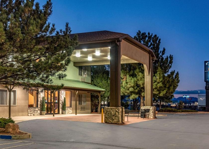 Colorado Pueblo Exterior