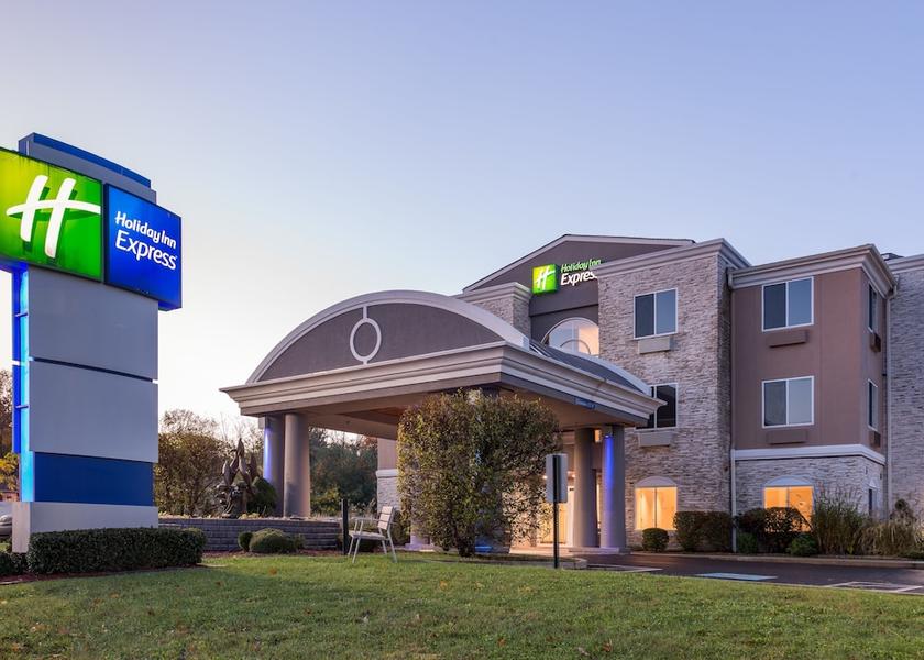 Connecticut Branford Exterior Detail