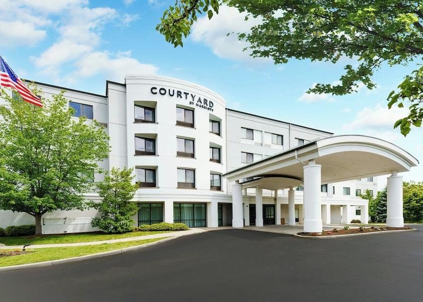 Connecticut Farmington Exterior Detail