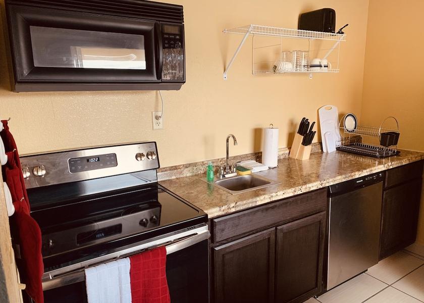 Connecticut New London Kitchen