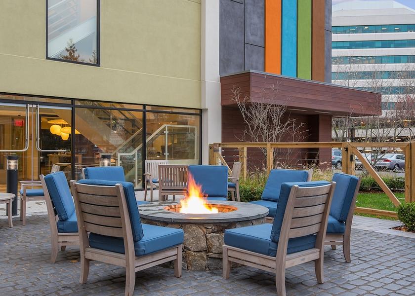 Connecticut Norwalk Exterior Detail