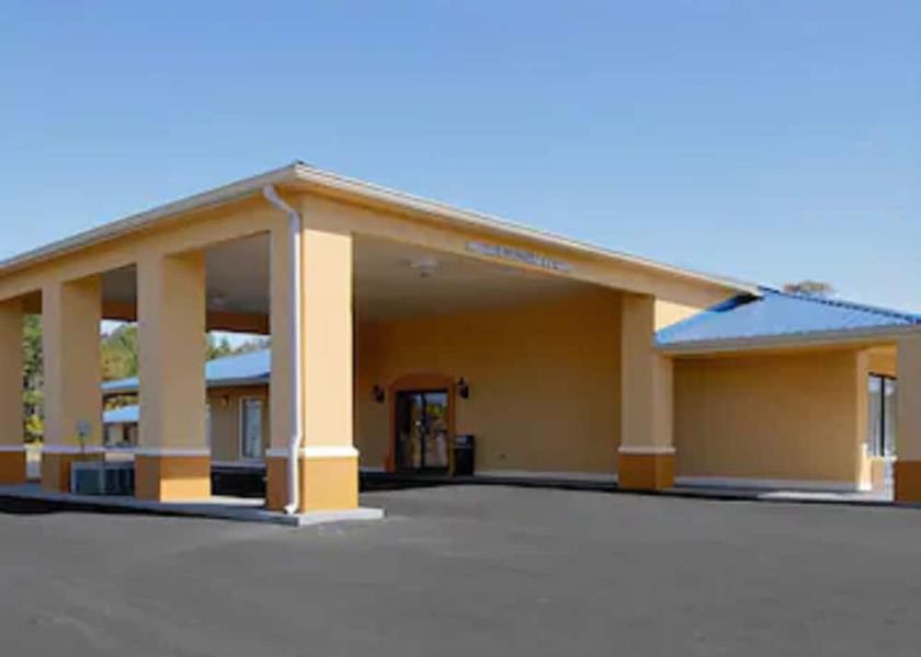 Florida De Funiak Springs Facade