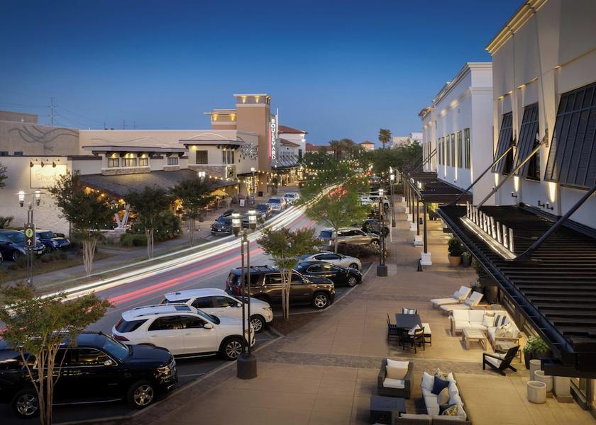 Florida Miramar Beach Shopping Arcade