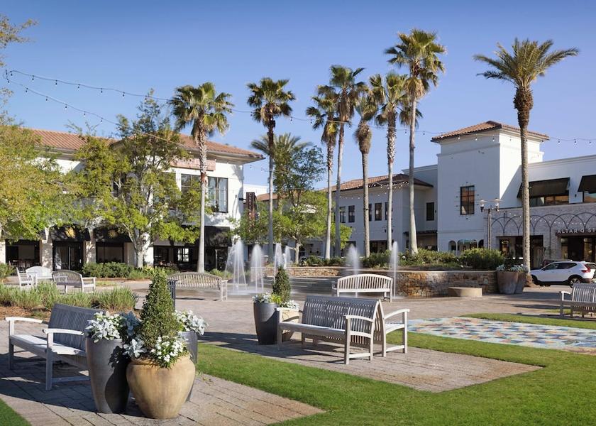Florida Miramar Beach Shopping Arcade