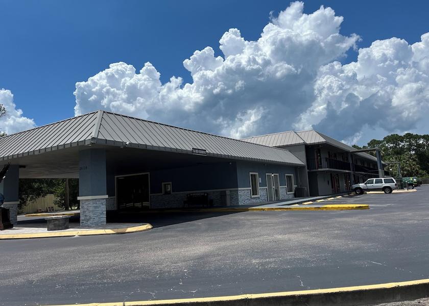 Florida Elkton Facade
