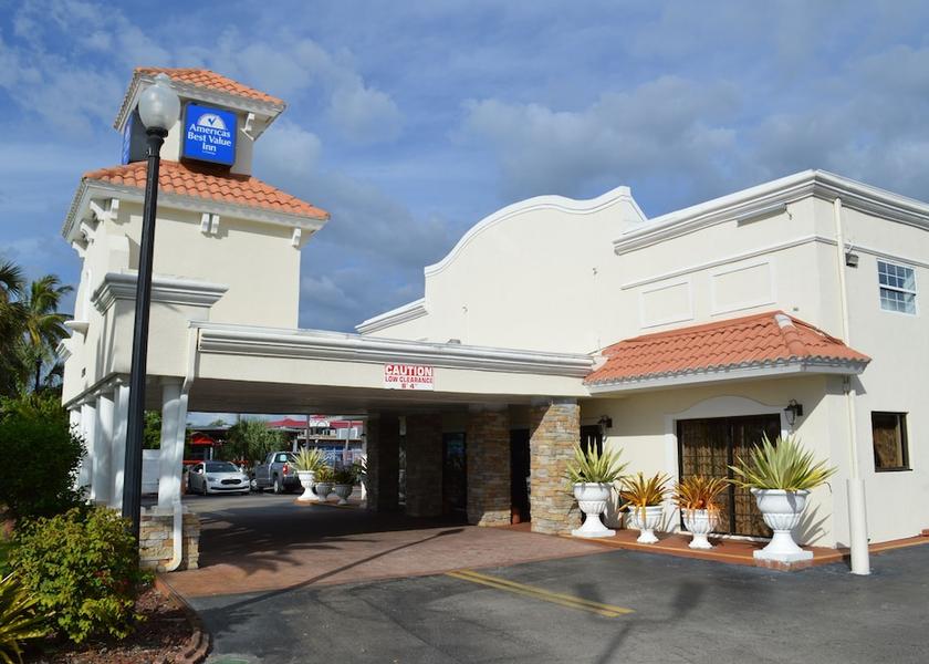 Florida Fort Myers Front of property