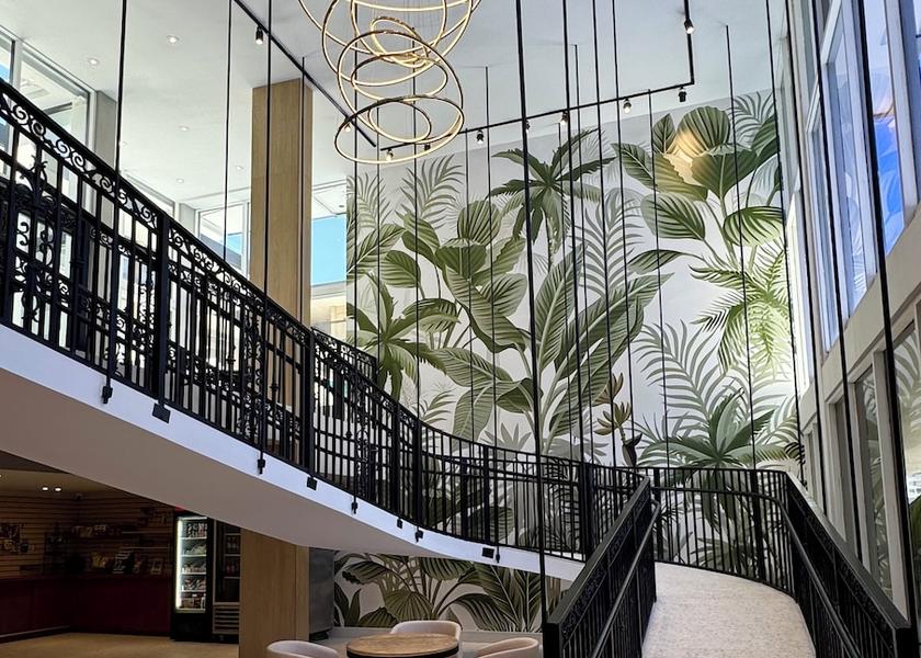 Florida Hollywood Lobby