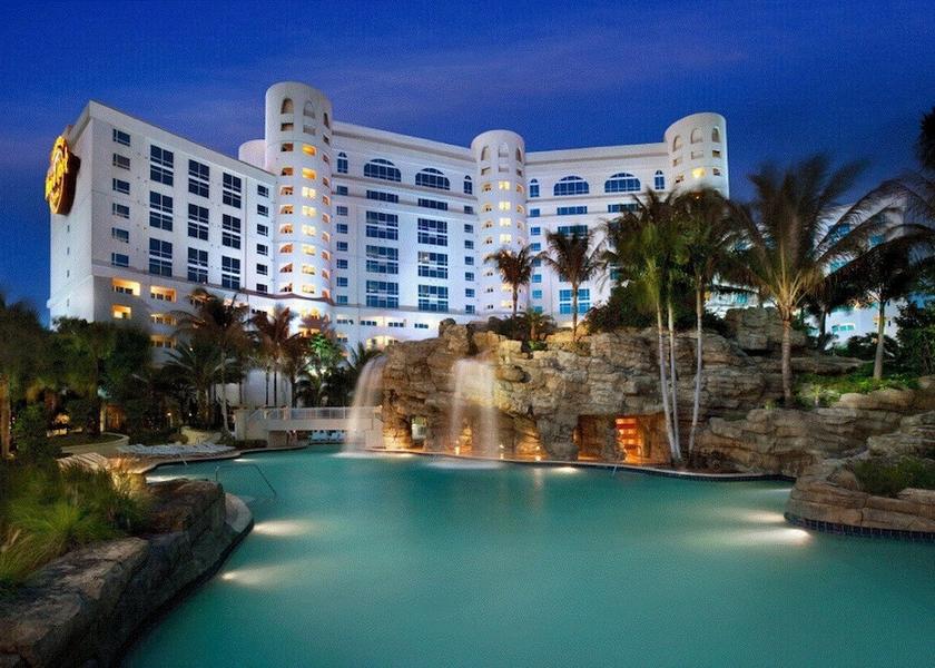 Florida Hollywood Exterior