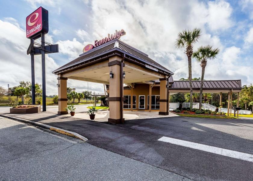 Florida Lake City Exterior Detail