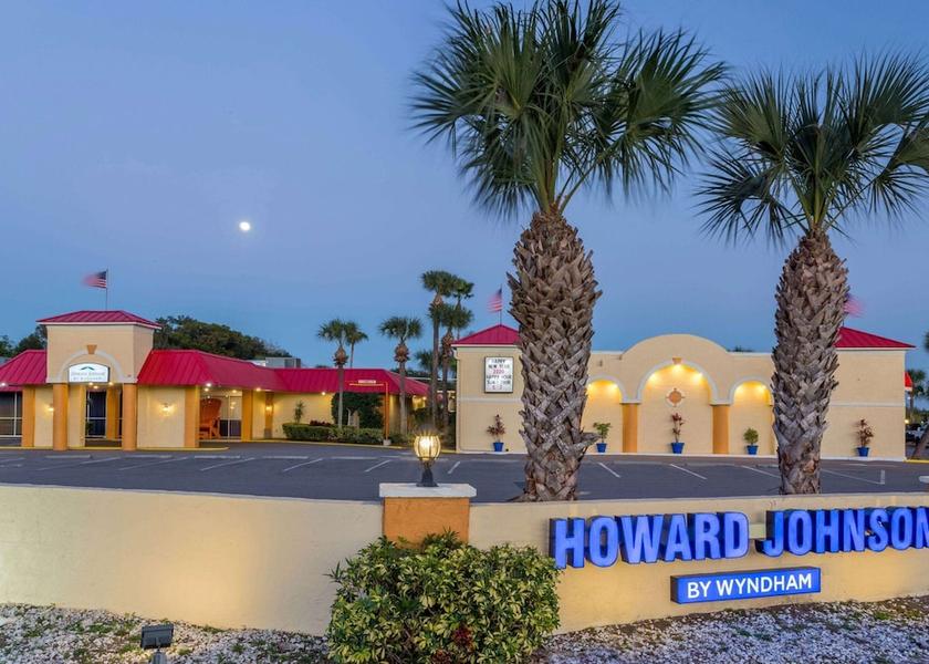 Florida Lakeland Exterior Detail