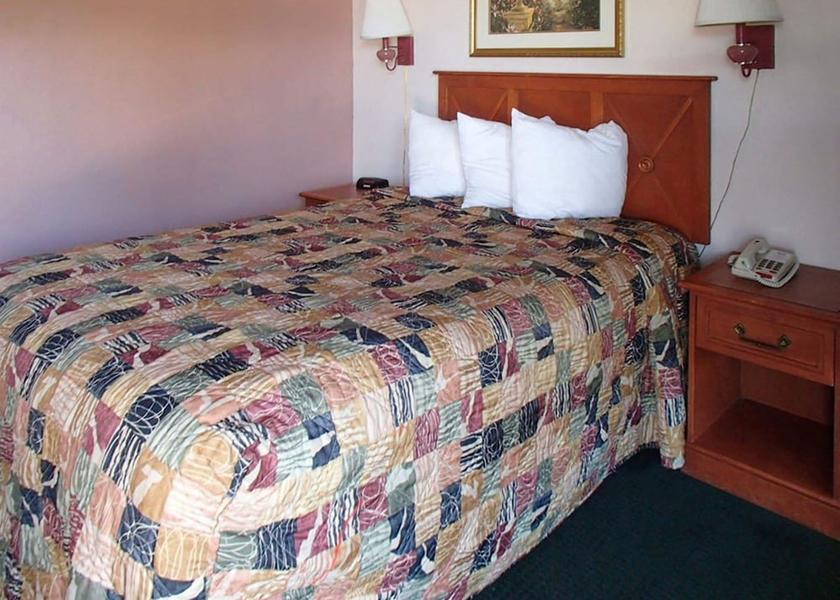 Florida Leesburg Room