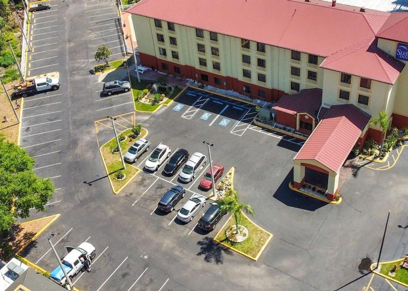 Florida Leesburg Exterior Detail