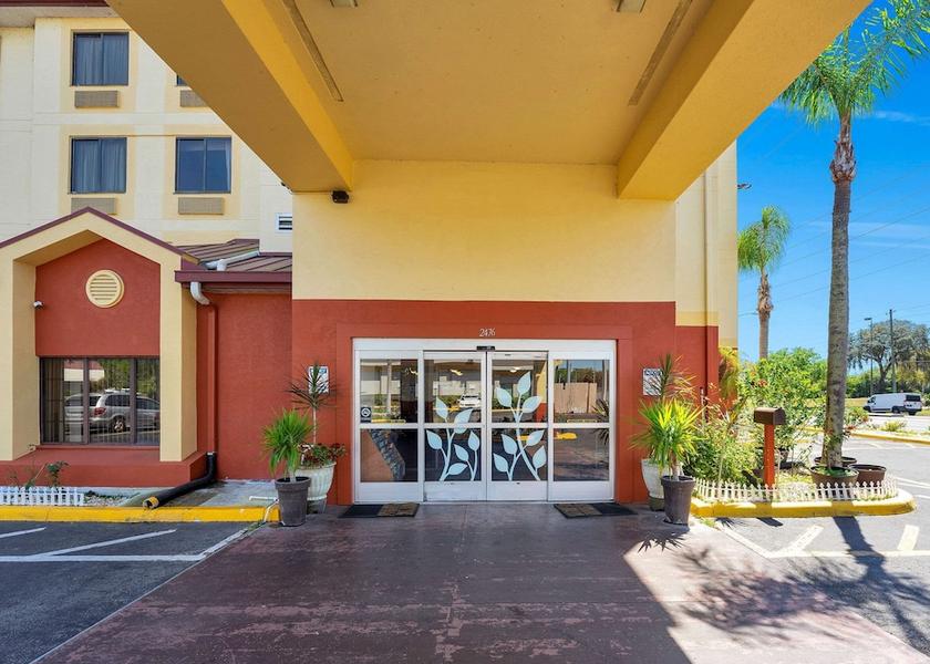 Florida Leesburg Exterior Detail