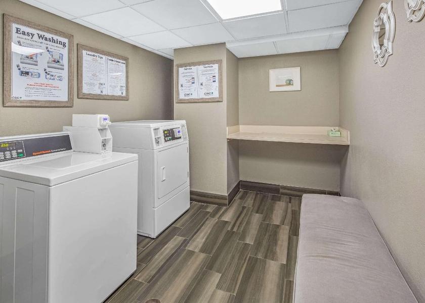 Florida Doral Laundry Room