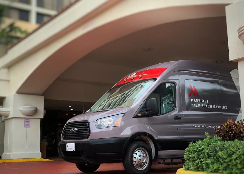 Florida Palm Beach Gardens Shopping Centre Shuttle