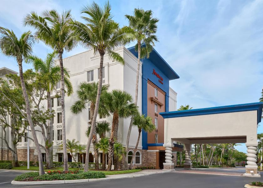 Florida Plantation Hotel Exterior