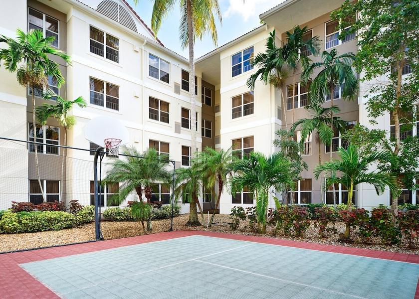 Florida Plantation Basketball Court