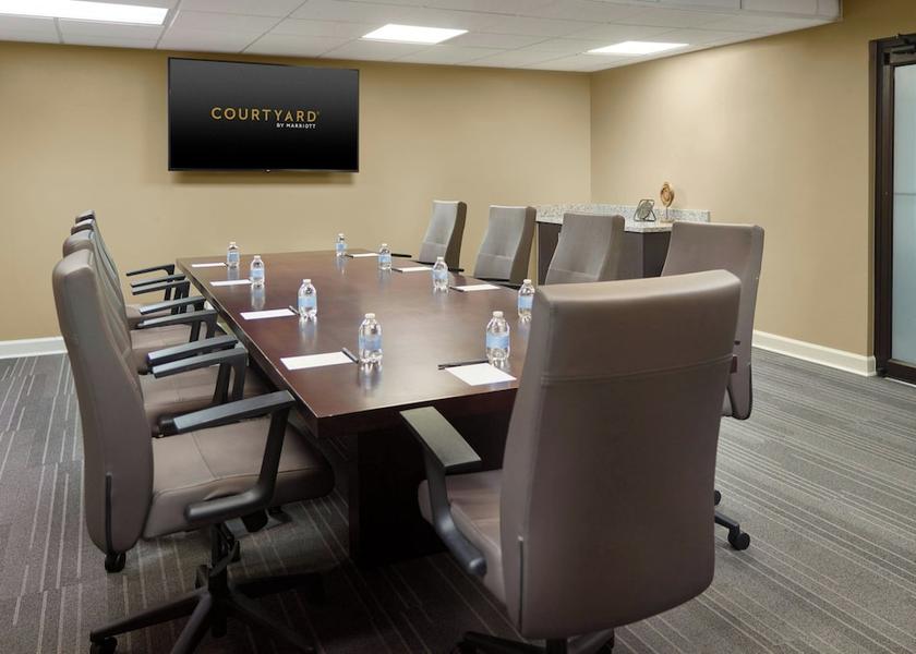 Georgia College Park Meeting Room
