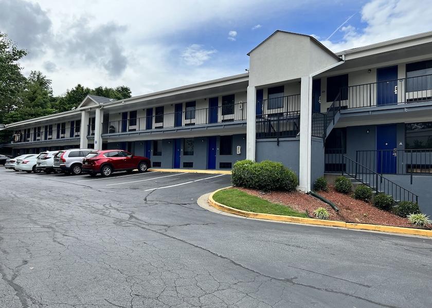 Georgia College Park Exterior Detail