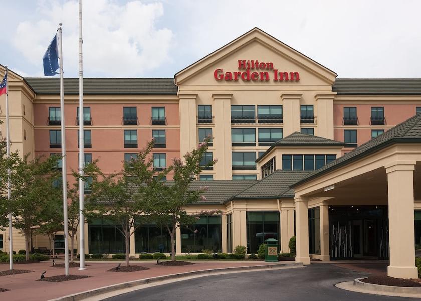 Georgia College Park Front of property