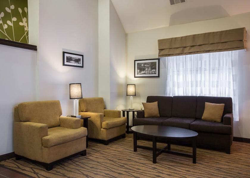 Georgia College Park Lobby