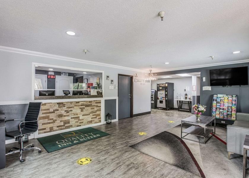 Georgia College Park Lobby