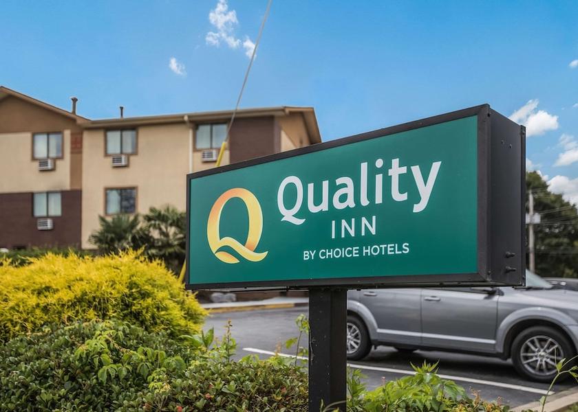 Georgia College Park Exterior Detail