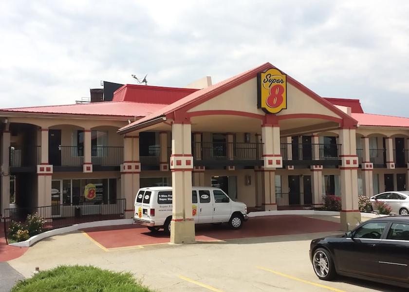 Georgia College Park Facade