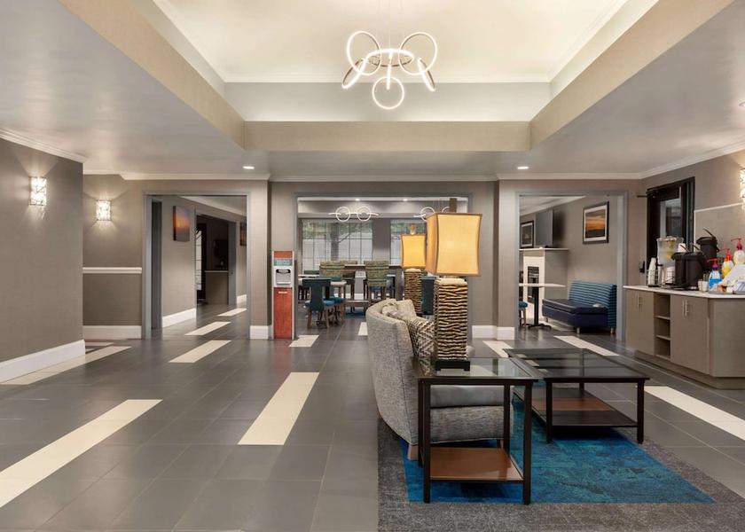 Georgia Dublin Lobby