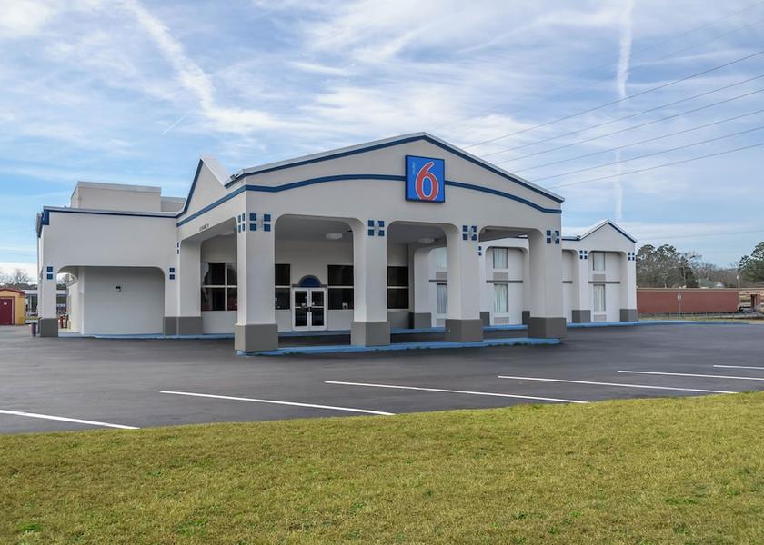 Georgia Forsyth Primary image