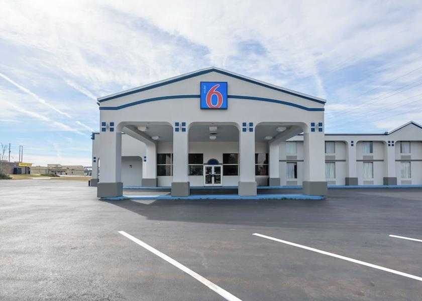 Georgia Forsyth Facade