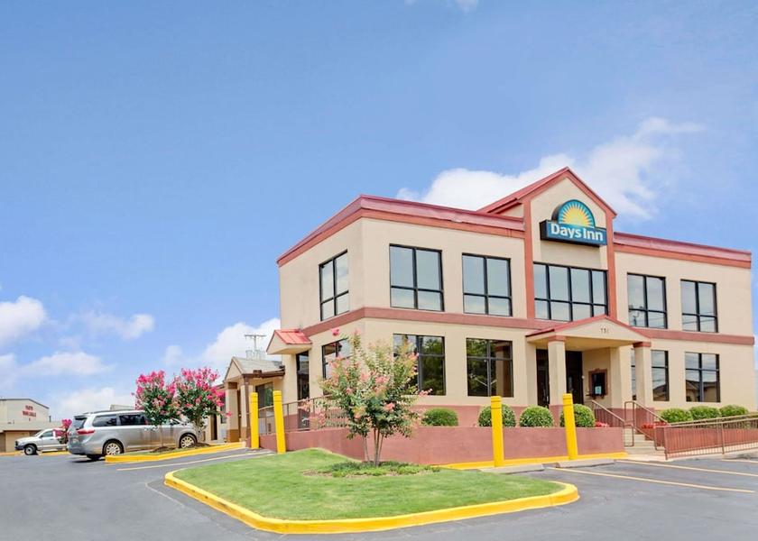 Georgia Lawrenceville Exterior Detail