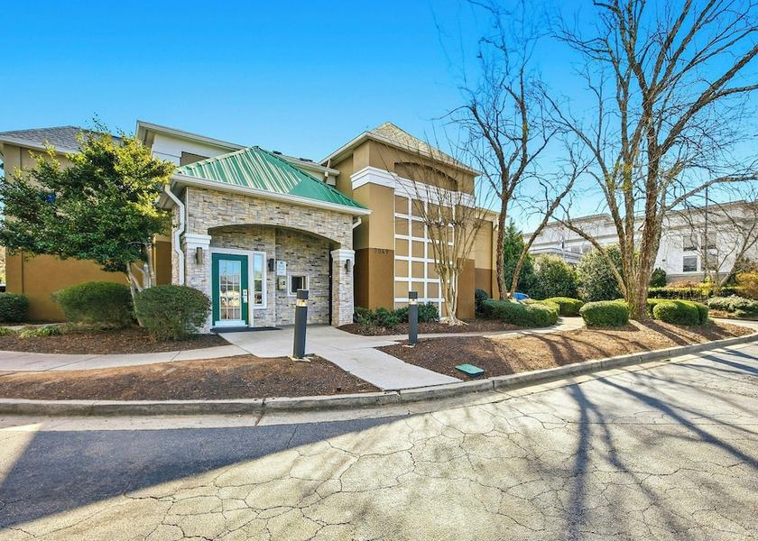 Georgia Peachtree Corners Exterior