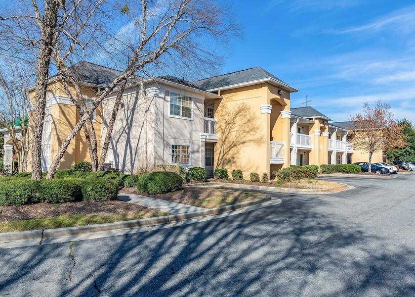 Georgia Peachtree Corners Exterior Detail