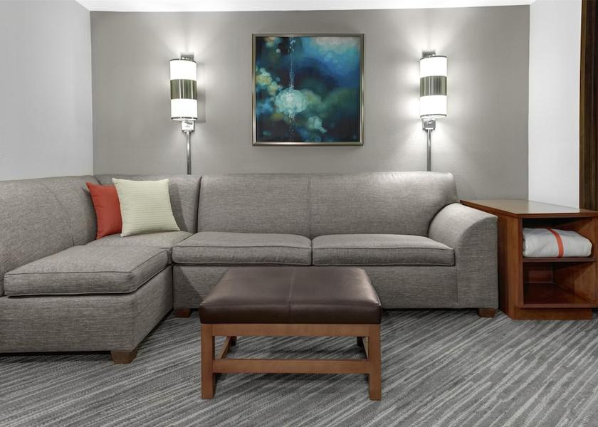 Georgia Peachtree Corners Room