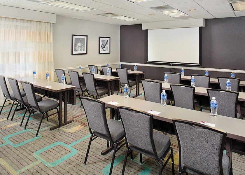 Georgia Peachtree Corners Meeting Room