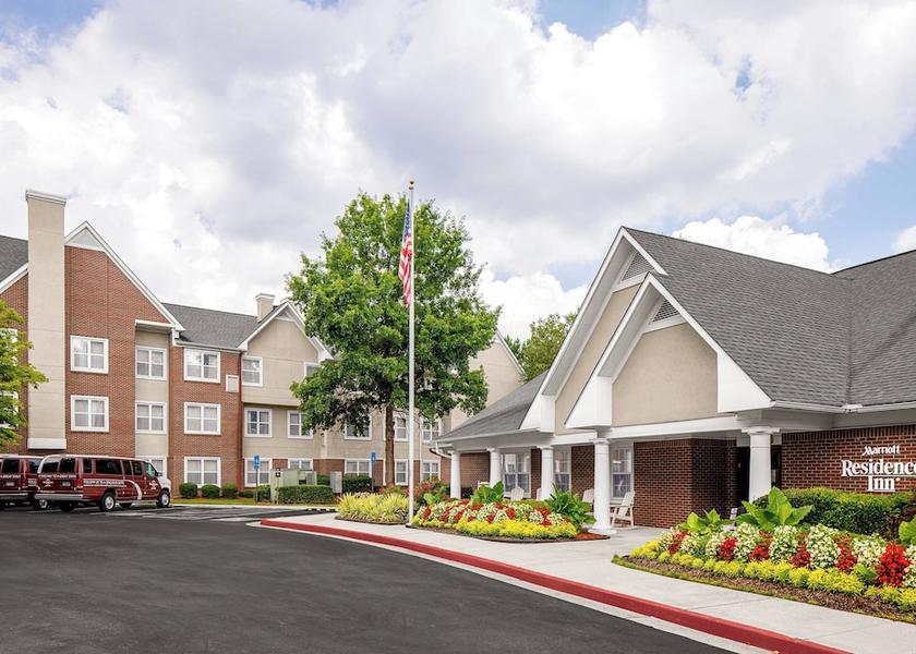 Georgia Peachtree Corners Exterior Detail
