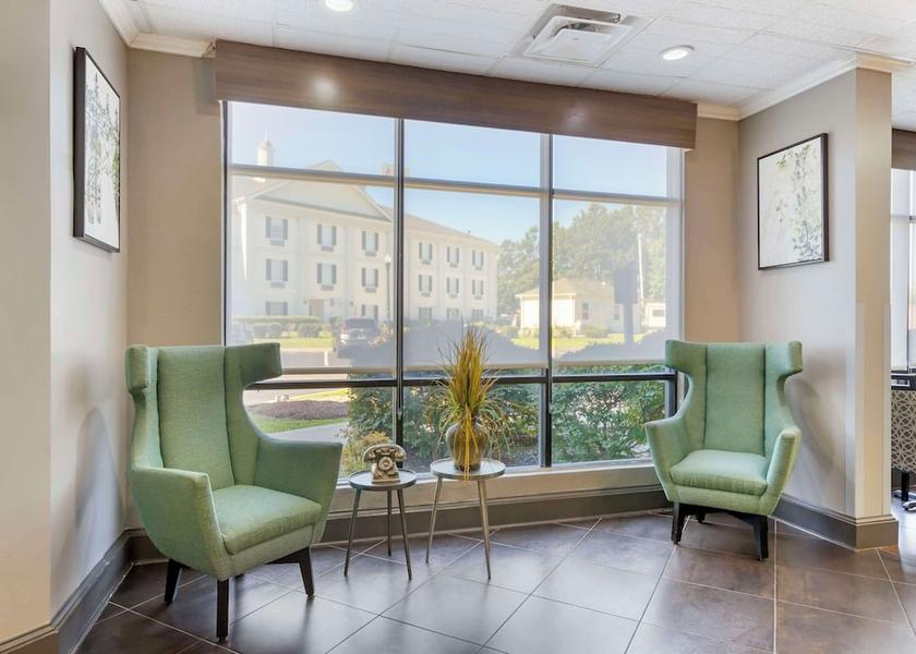 Georgia Pooler Lobby