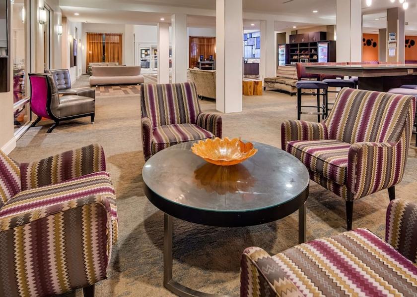 Georgia Pooler Lobby