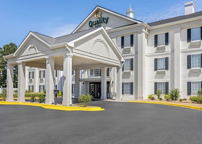 Georgia Pooler Facade