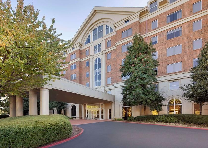 Georgia Roswell Exterior Detail